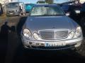 Kuva 1: Mercedes-Benz E 220 CDI (W211) sedan 2003