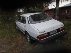 Saab 900