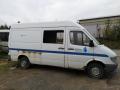 Kuva 1: Mercedes-Benz Sprinter 208 1999