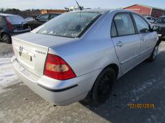 Toyota Corolla 1.6 VVti sed. -04