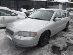 Volvo V70 5D STW 2.4 D5 A/T Momentum