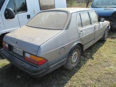 Saab 900