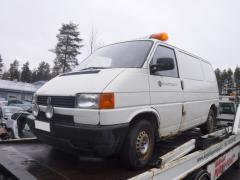 VW Transporter T4 Van lyhyt 2.4D MT5