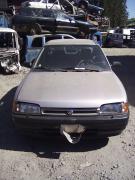 Mazda 323 1,3 4D -92