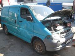 Toyota Hiace kylmäkoneella
