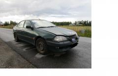 Toyota Avensis 2.0 TD sed -99