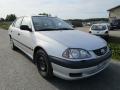 Kuva 1: Toyota Avensis 1.6 VVT-i sed. -01  2001