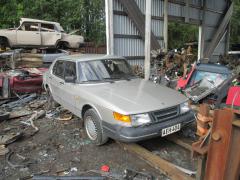 Saab 900