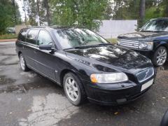Volvo V70 Mk2 Facelift 5D STW 2.4i MT5 Momentum