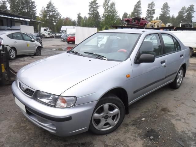 Nissan almera n15 хэтчбек