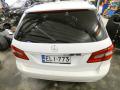 Kuva 1: Mercedes-Benz (W212) E 200 CDI BlueEFFICIENCY  Farmari 2010