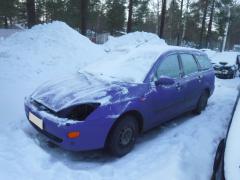 Ford Focus I Pre-Facelift 5D STW 1.6i MT5