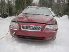 Volvo V70 2,5 T 4X4 AUT. -07 PUNAINEN