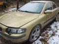 Kuva 1: Volvo S60 2.4T 2001