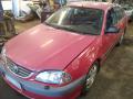 Kuva 1: Toyota Avensis 1.6i Liftback -01 2001