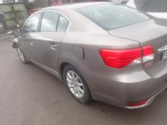 Toyota Avensis 08->>