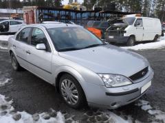 Ford Mondeo III Pre-Facelift 4D Sedan 1.8i MT5