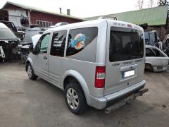 Ford Tourneo Connect 1,8TDCi -04