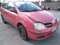 Kuva 1: Nissan Almera Tino MPV 1.8i -03 2003