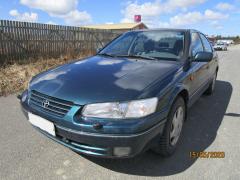 Toyota Camry sedan 2.2 -97