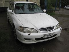 Honda Accord 1,8 -01 valk. sedan