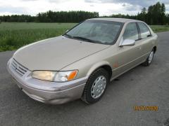 Toyota Camry 2.2 sed. -98