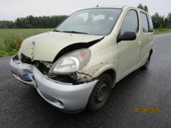 Toyota Yaris Verso 1.3 -02