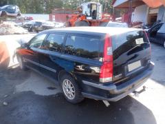 Volvo V70 5D STW 2.4i MT5