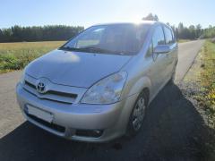Toyota Corolla Verso 2.2 D-4D -06