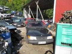 Saab 900