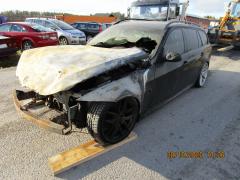 BMW E91 330 xd farm. -07