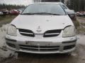 Kuva 1: Nissan Almera Tino 1,8 -04 hopea 2004