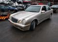 Kuva 1: Mercedes-Benz E 200 CDI sedan -01 2001