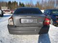 Kuva 1: Volvo S80 2.4i automaatti 2001