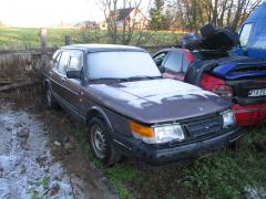 Saab 900
