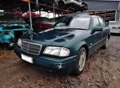 Mercedes-Benz C 180 sedan -96