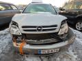 Kuva 1: Opel Vectra 2.2 direct Farmari 2004