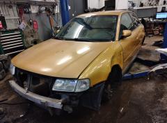 Audi A3 3D 1,6 74kW AKL -98