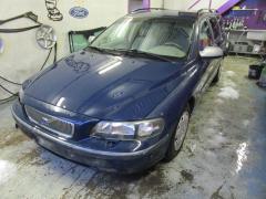 Volvo V70 2.4 farm. -01