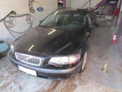 Volvo V70 2.4 -03