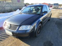 Volkswagen Passat 2.0 sedan -03