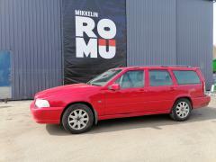Volvo V70 2.4