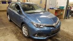 Toyota Auris 1.8 Hybrid -16