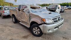 Toyota Hilux 4x4 2. ovinen 2.5 D-4D 4WD 2007 120hv