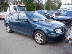 VW Bora 4D Sedan 1.6i 16V MT5