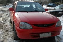 Daihatsu Charade 1,5i -99 sedan