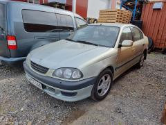 Toyota Avensis 1.6 SEDAN