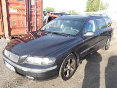 Volvo V70 II (SW, P80_) 2.4 D5 2002 163hv