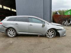 Toyota Avensis T27