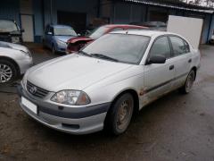Toyota Avensis T22 Facelift 4D Sedan 1.8VVT-i MT5 Terra